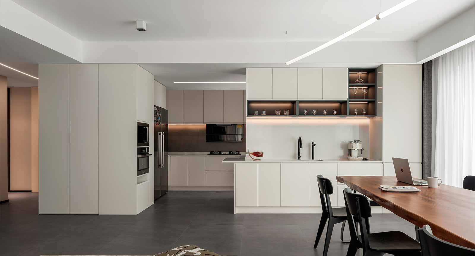 cocinas-abiertas-al-salon-diseno-ventajas-y-tendencias-actuales
