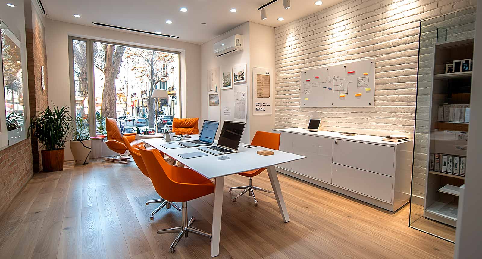 disseny-doficines-petites-claus-per-a-empreses-de-menys-de-10-persones-que-inspiren-productivitat